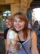 Spanish language student with ice cream