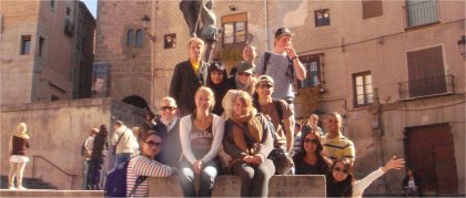 Spanish students on a fountain